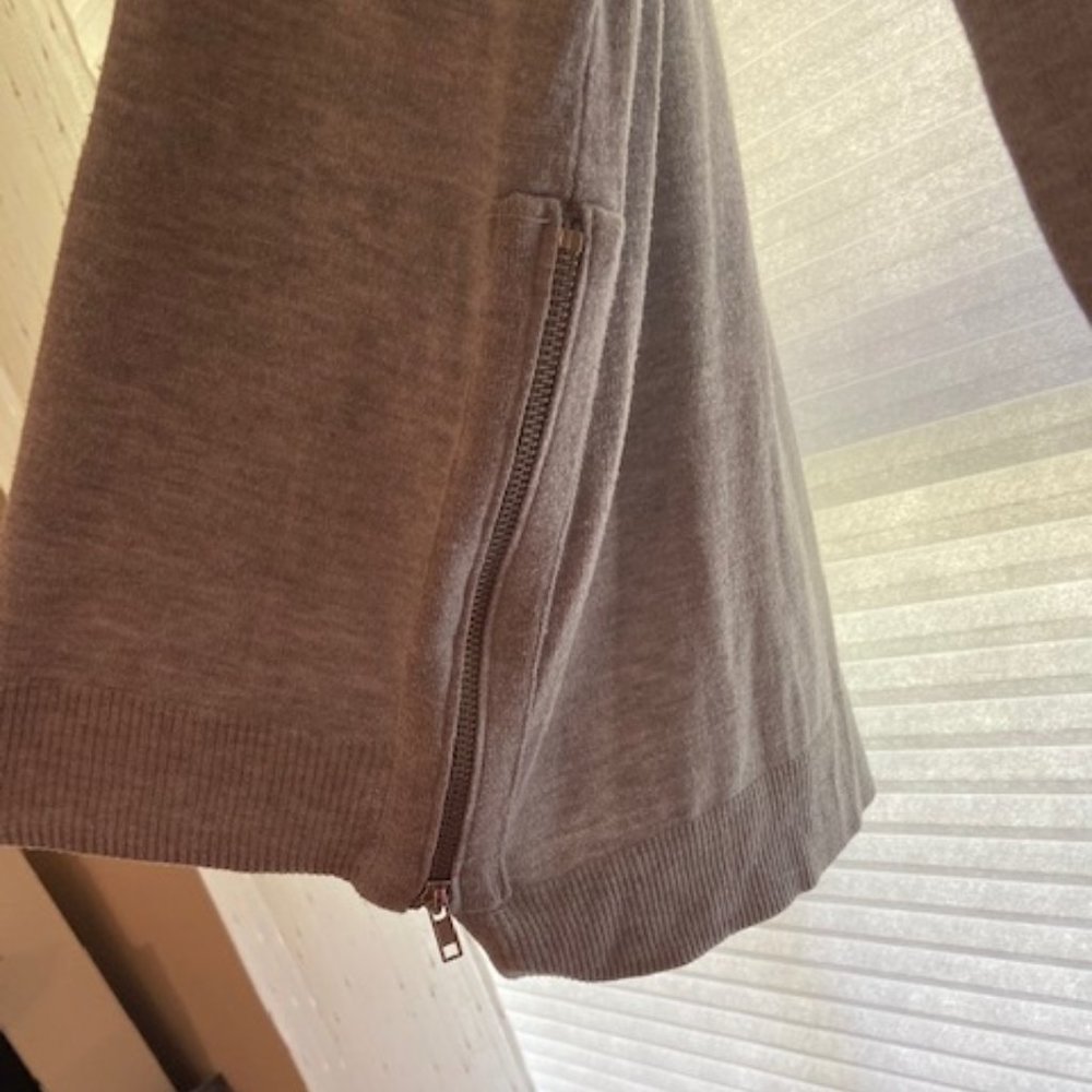 Sweater - Picture 3 of 3